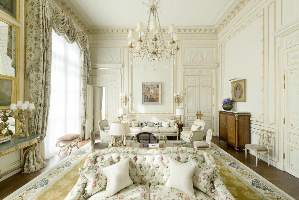 Ritz 5*